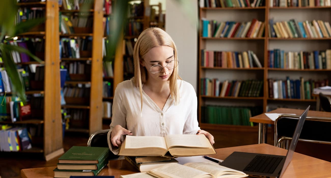 Prawo pracy na start: rodzaje umów, urlopy, L4, nadgodziny