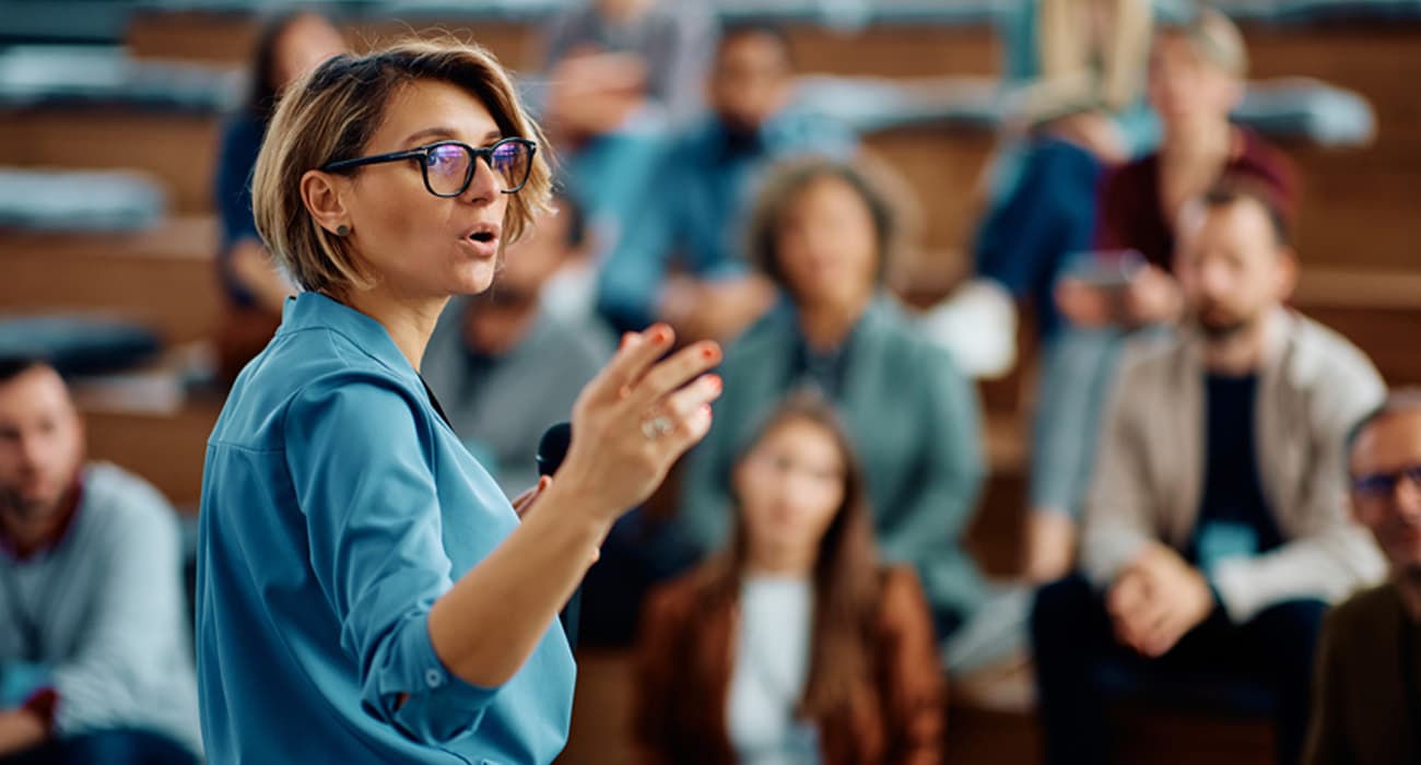 Jak rozumieć andragogikę i jej zastosowanie w edukacji dorosłych