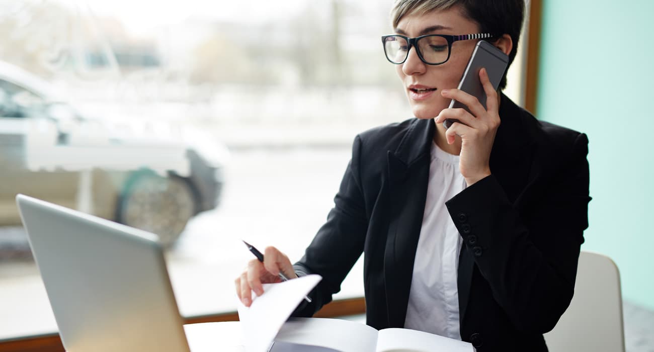 Chcesz pracować zdalnie? Sprawdź te kursy online w Żaku