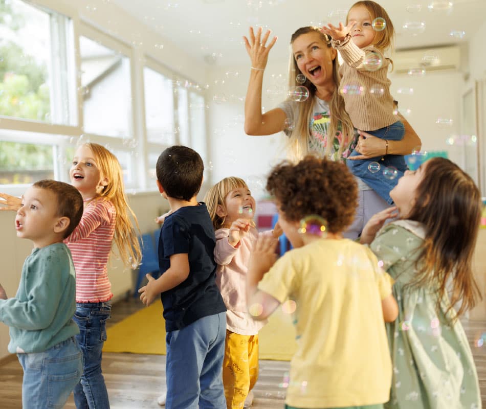 zajęcia sensoryczne z grupą dzieci